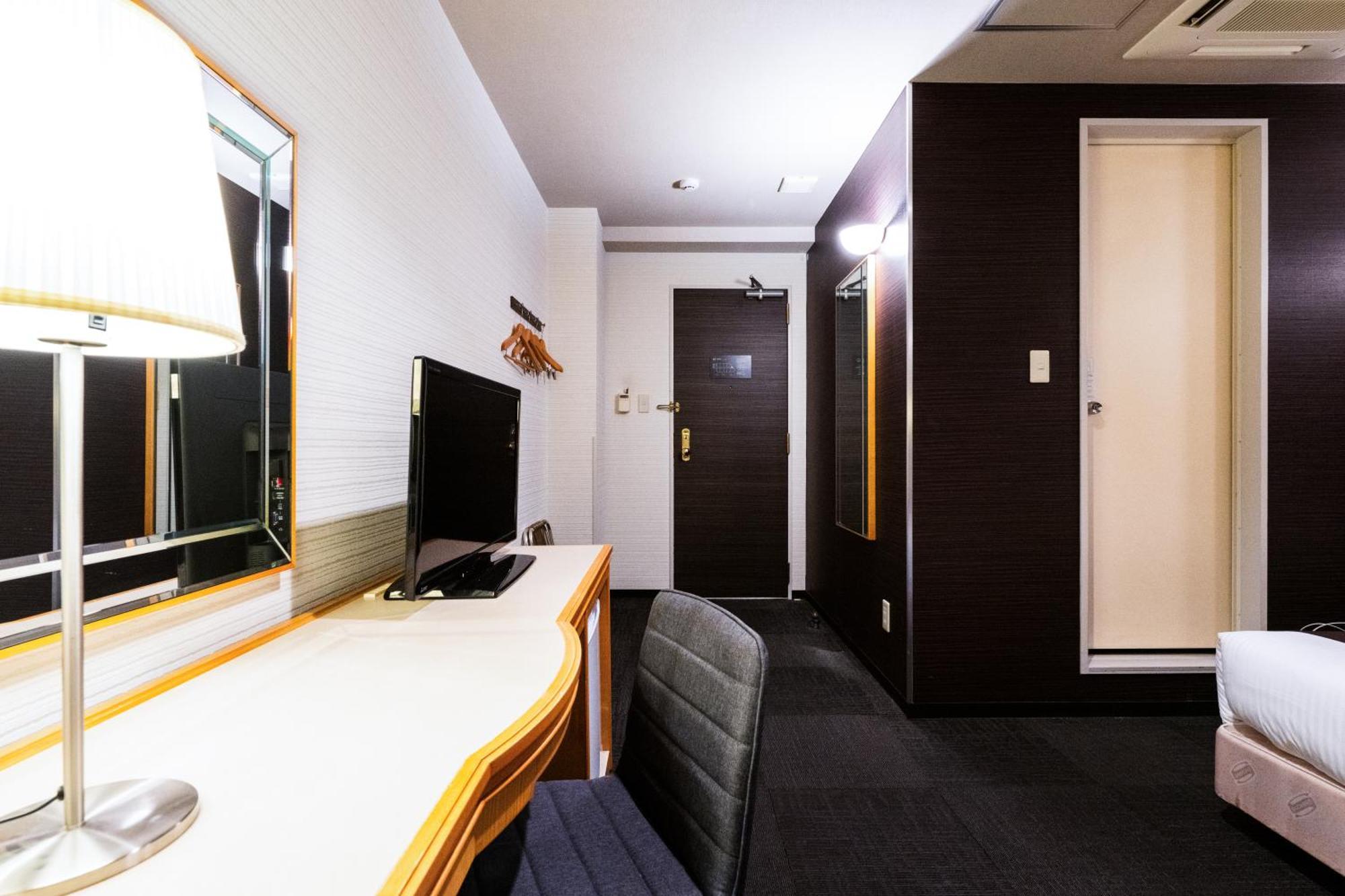 Urvest Hotel Kamata Tokyo Exterior photo